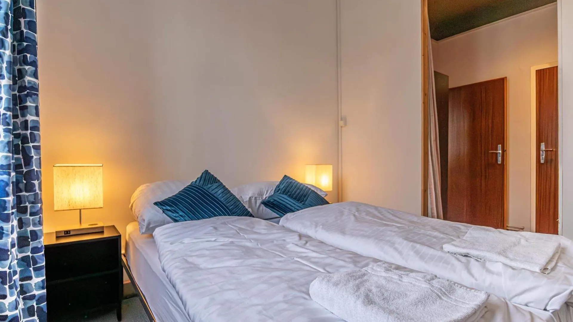 Vienna'S Finest Spacious 2Br & 1Lr Apartment